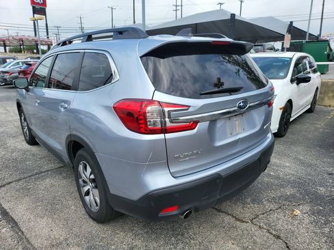 Used 2025 Subaru Ascent Premium AWD/4WD image 3