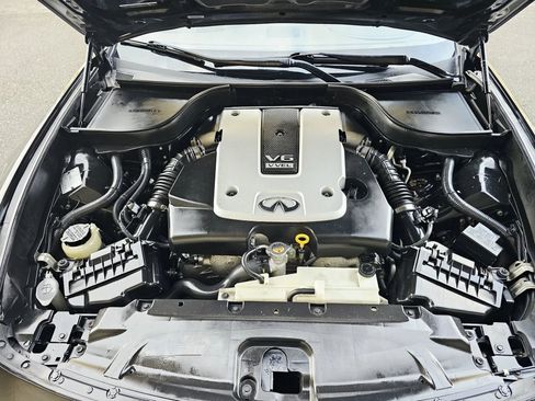 Used 2010 INFINITI G37 x Sedan w/ Premium Pkg image 17