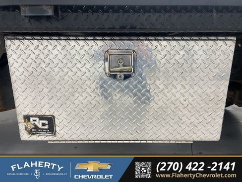 Used 2009 Chevrolet Silverado 3500 W/T w/ Snow Plow Prep Package image 17