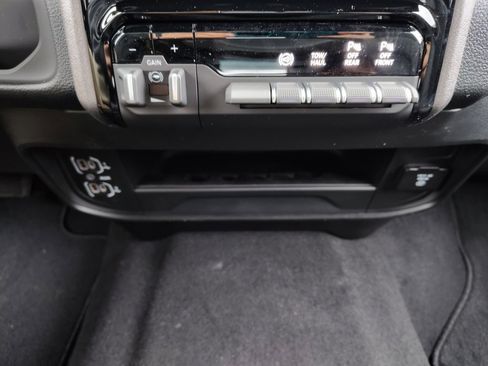 New 2026 RAM 2500 Tradesman image 24