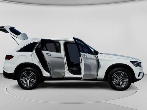 Used 2020 Mercedes-Benz GLC 300 image 30