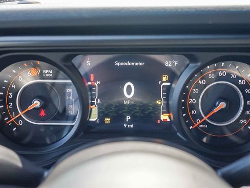 New 2026 Jeep Wrangler Unlimited Rubicon w/ Safety Group image 23