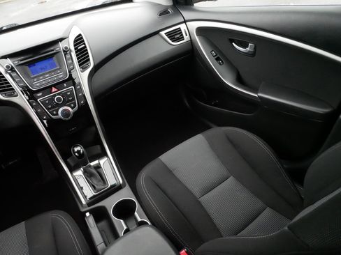 Used 2013 Hyundai Elantra GT image 11