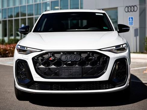 New 2025 Audi SQ5 Premium Plus image 13