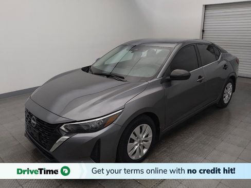 Used 2025 Nissan Sentra S image 1