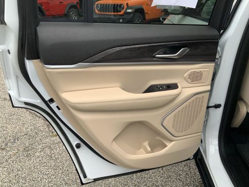 Used 2022 Jeep Grand Cherokee Limited 4xe AWD/4WD image 53