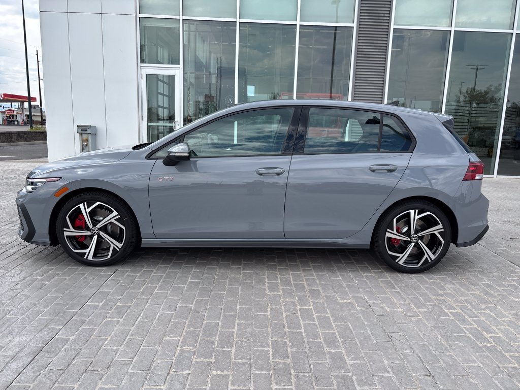 New 2026 Volkswagen GTI SE FWD image 2