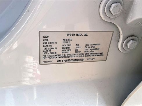 Used 2021 Tesla Model Y Long Range AWD/4WD image 34