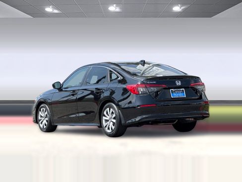 Used 2024 Honda Civic LX image 3