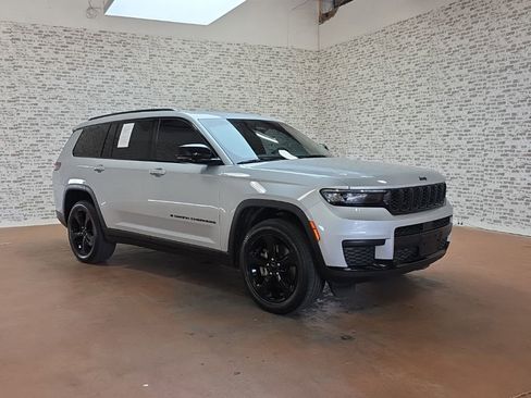 Used 2021 Jeep Grand Cherokee L Laredo AWD/4WD image 1