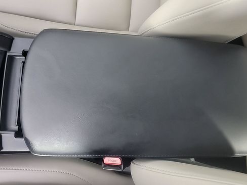 Used 2023 MAZDA MAZDA3 s FWD image 34
