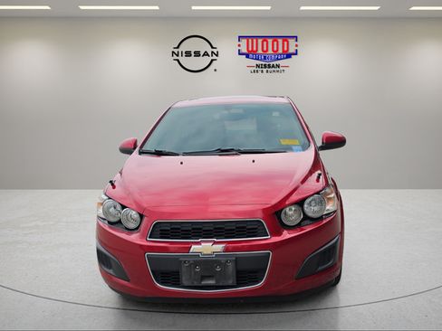 Used 2015 Chevrolet Sonic LT FWD image 6