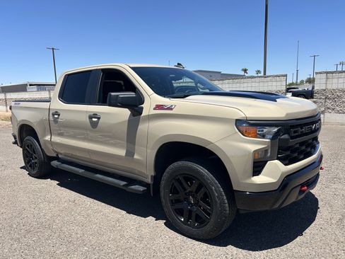 Used 2022 Chevrolet Silverado 1500 Custom Trail Boss AWD/4WD image 6