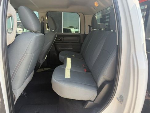 Used 2016 RAM 3500 Tradesman w/ Chrome Appearance Group AWD/4WD image 9