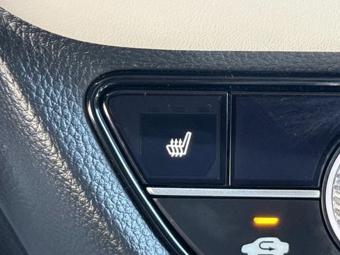 Certified 2026 Honda HR-V EX-L image 9