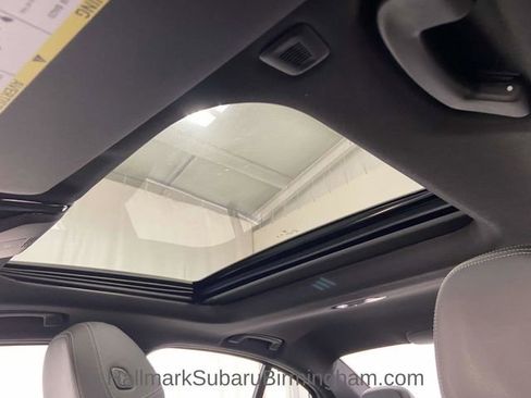 Used 2024 BMW 330i Sedan image 15