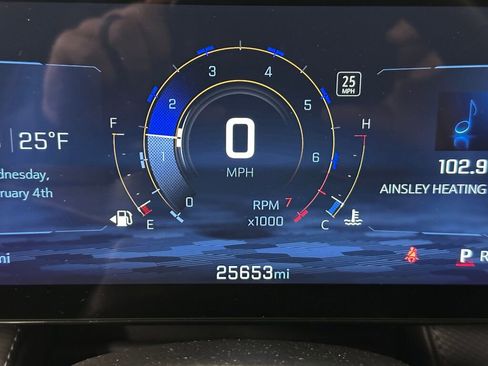 Certified 2025 Chevrolet Equinox LT w/ Safety and Technology Package image 3