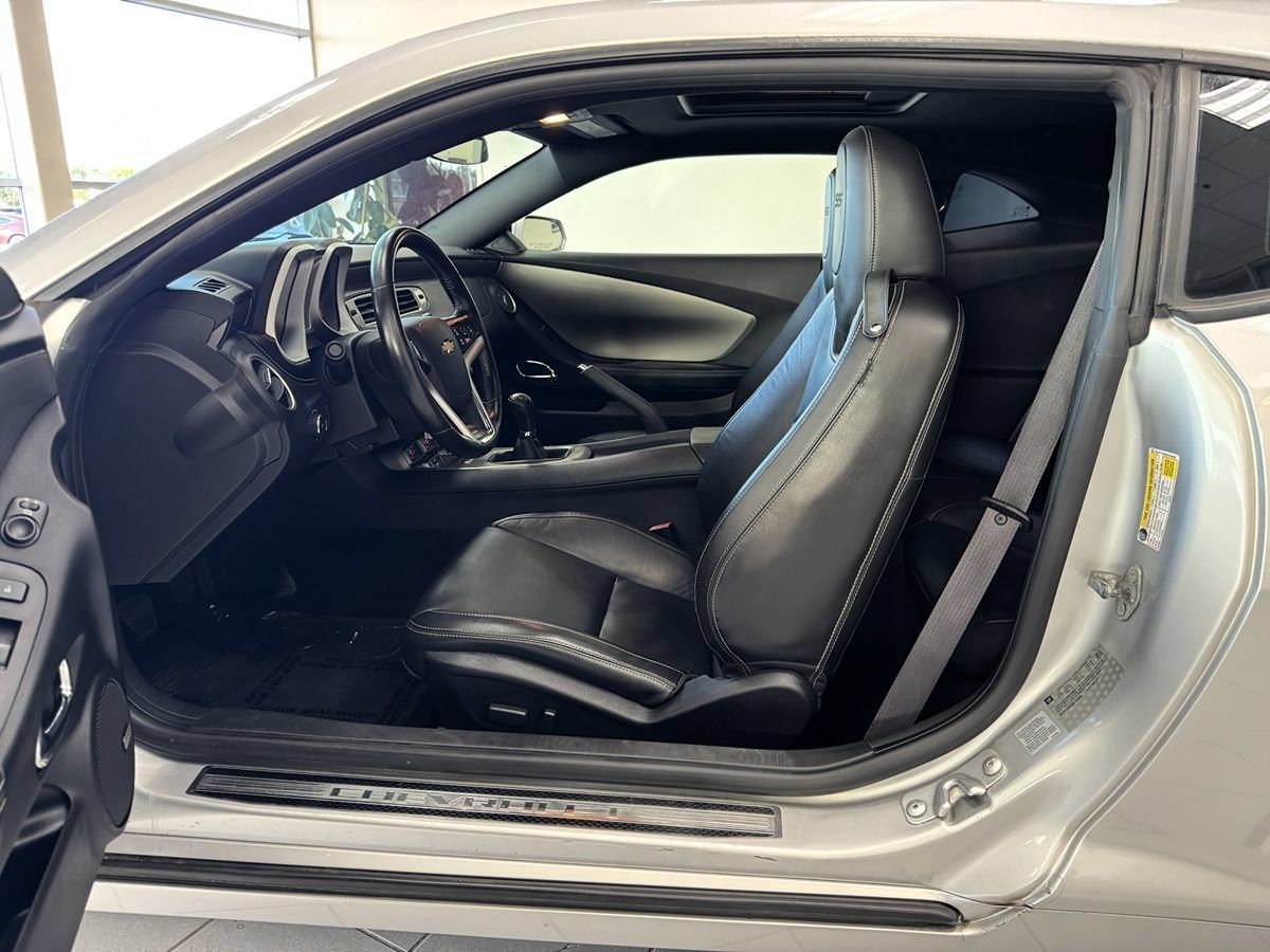 Used 2014 Chevrolet Camaro SS w/ RS Package RWD image 15