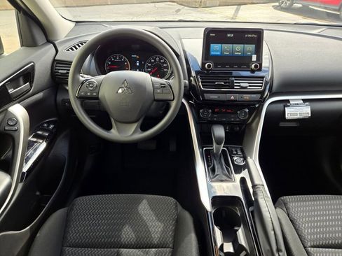 New 2025 Mitsubishi Eclipse Cross LE image 12