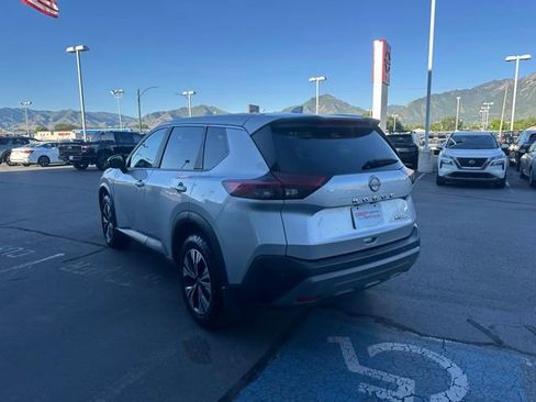 Used 2023 Nissan Rogue SV AWD/4WD image 9