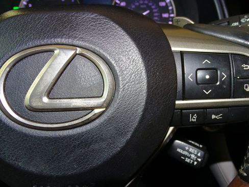 Used 2020 Lexus RX 350 FWD w/ Premium Package image 16