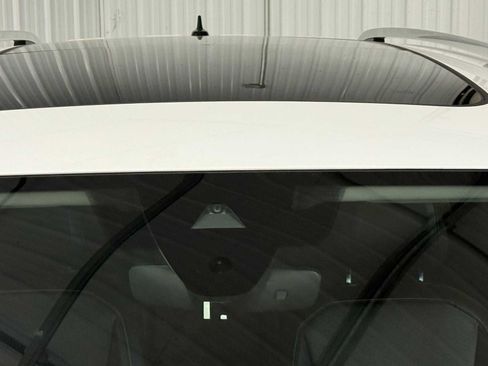 Certified 2022 Volkswagen Tiguan SE image 15