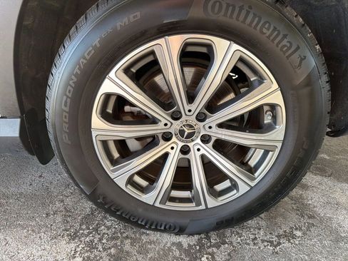 Used 2024 Mercedes-Benz GLC 300 4MATIC image 9