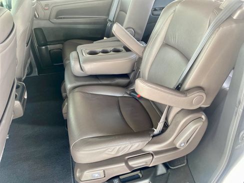 Used 2018 Honda Odyssey EX-L image 12