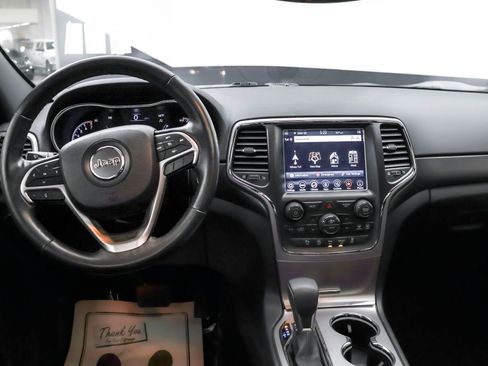 Used 2018 Jeep Grand Cherokee Altitude image 29