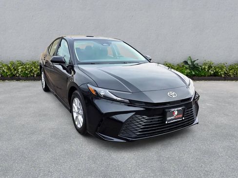 Used 2026 Toyota Camry LE FWD image 4