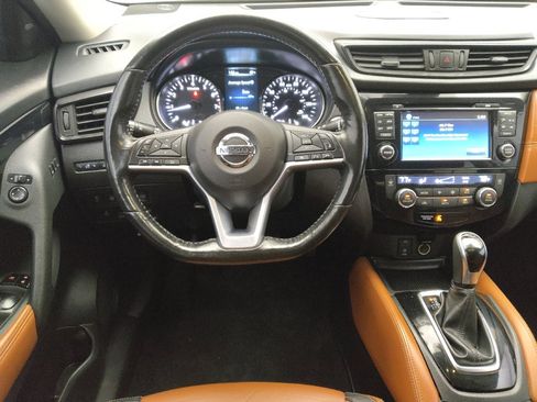 Used 2017 Nissan Rogue SL w/ SL Premium Package image 22