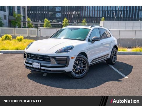 Certified 2026 Porsche Macan Turbo AWD/4WD image 1