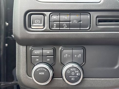 Used 2023 GMC Yukon XL AT4 AWD/4WD image 20