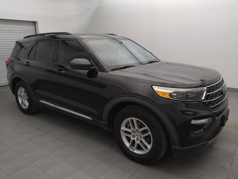 Used 2021 Ford Explorer XLT w/ Equipment Group 202A image 11