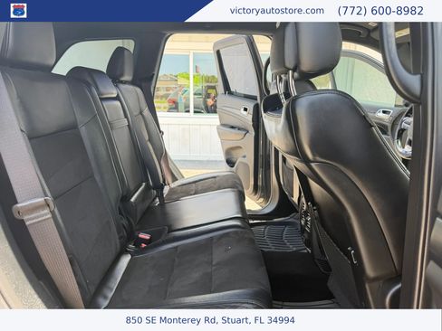 Used 2020 Jeep Grand Cherokee Altitude RWD image 18