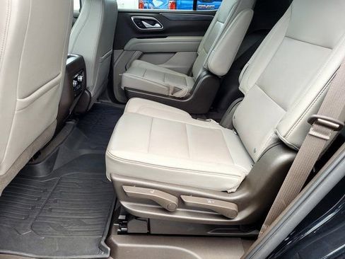 Used 2021 GMC Yukon SLT w/ SLT Luxury Plus Package AWD/4WD image 16