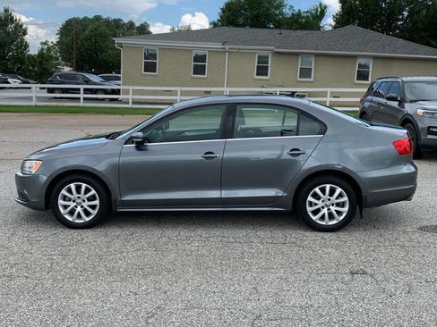 Used 2013 Volkswagen Jetta SE FWD image 8