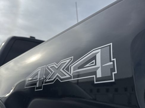 Used 2025 Ford F150 Lariat w/ Equipment Group 501A Mid image 7