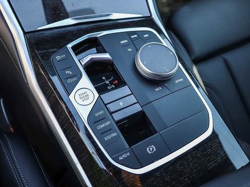 Certified 2023 BMW 330i 330i w/ Driving Assistance Package image 20