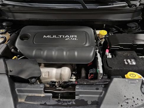 Used 2017 Jeep Cherokee Limited AWD/4WD image 25