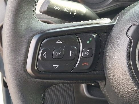 Used 2025 Jeep Wrangler Willys image 16