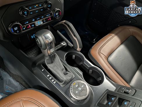 Used 2024 Ford Bronco Outer Banks AWD/4WD image 19
