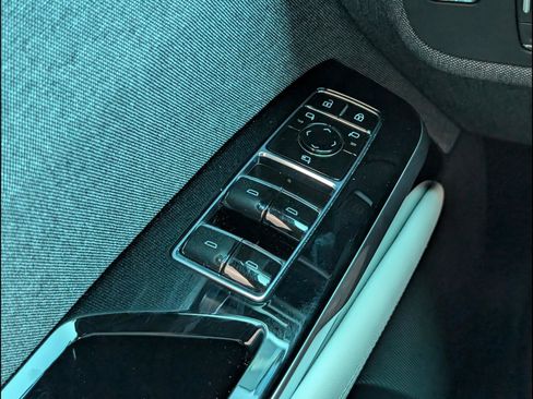 Used 2025 Cadillac Escalade V w/ LPO, ONYX Package AWD/4WD image 28