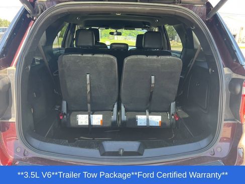 Used 2018 Ford Explorer XLT w/ Equipment Group 202A AWD/4WD image 37