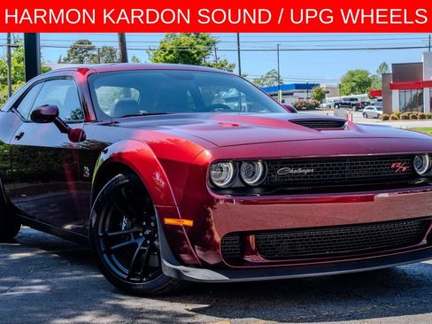 Used 2023 Dodge Challenger R/T Scat Pack RWD image 3