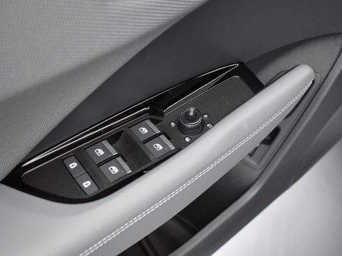 New 2026 Audi Q3 quattro 2.0T AWD/4WD image 6