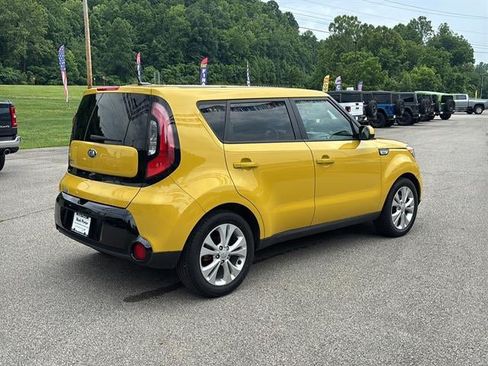 Used 2016 Kia Soul + FWD image 5