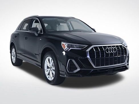 Certified 2025 Audi Q3 2.0T Premium w/ Convenience Package image 7