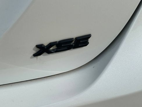 Used 2021 Toyota Camry XSE FWD image 13