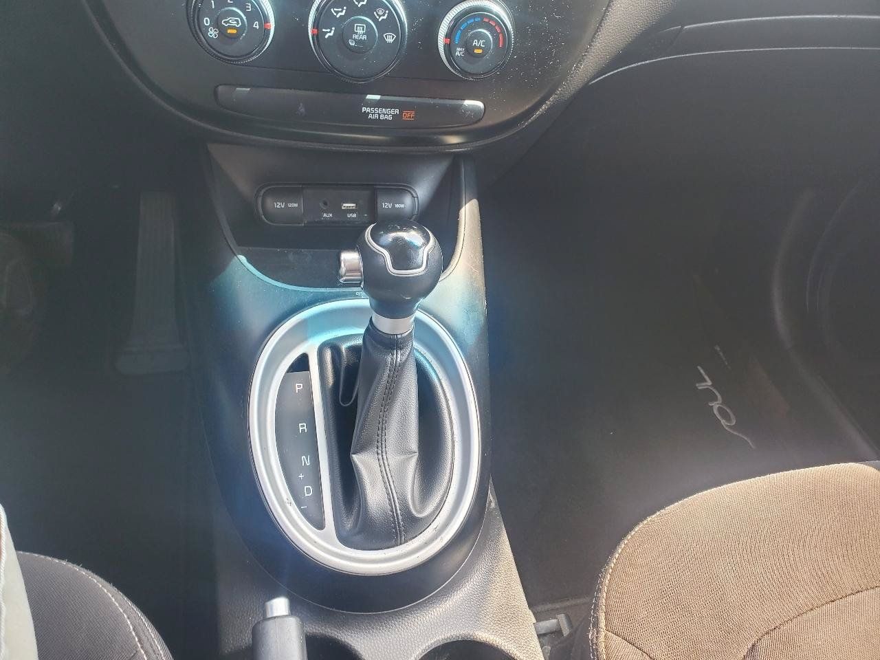 Used 2019 Kia Soul FWD image 18